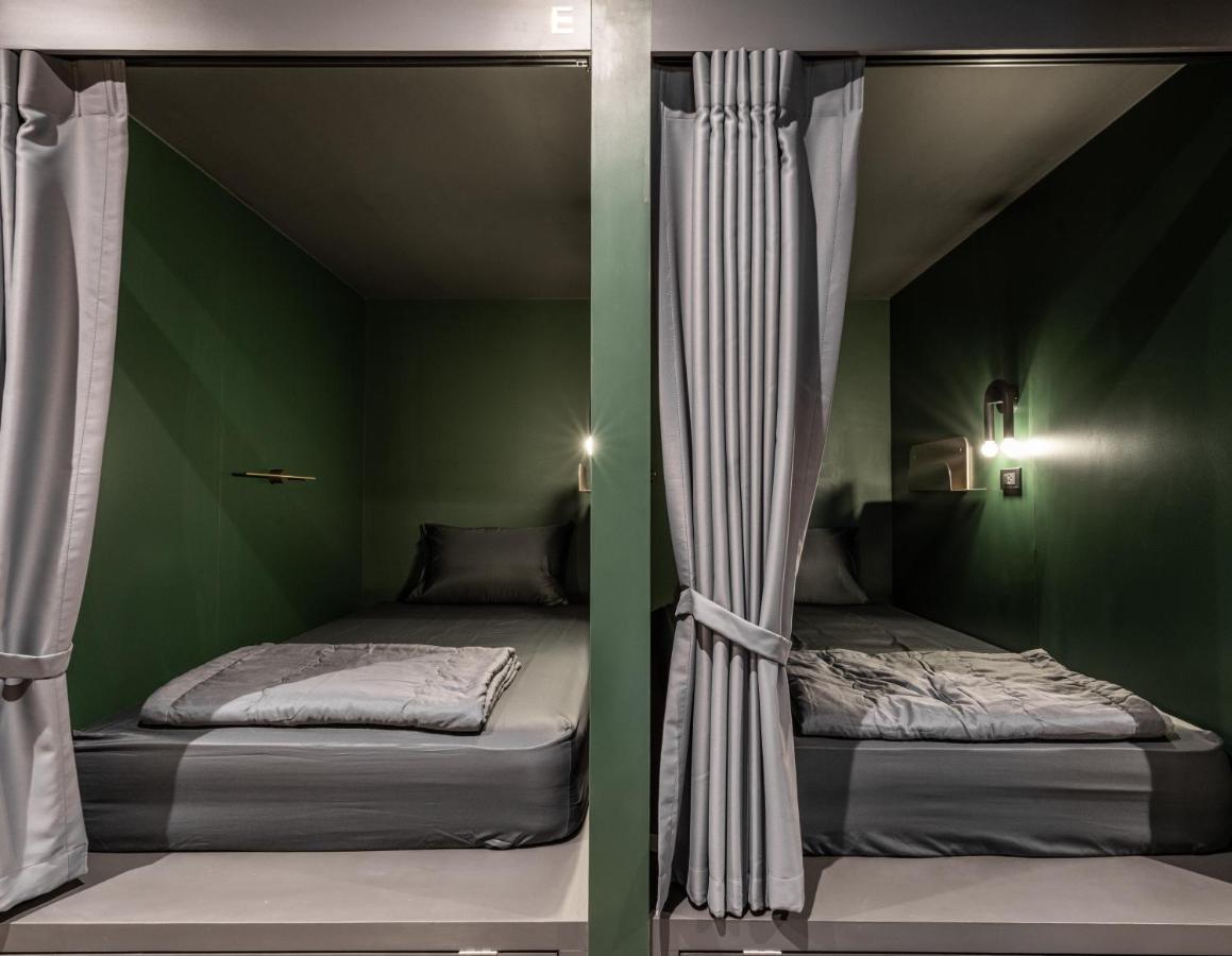 Cher Hostel Бангкок Экстерьер фото