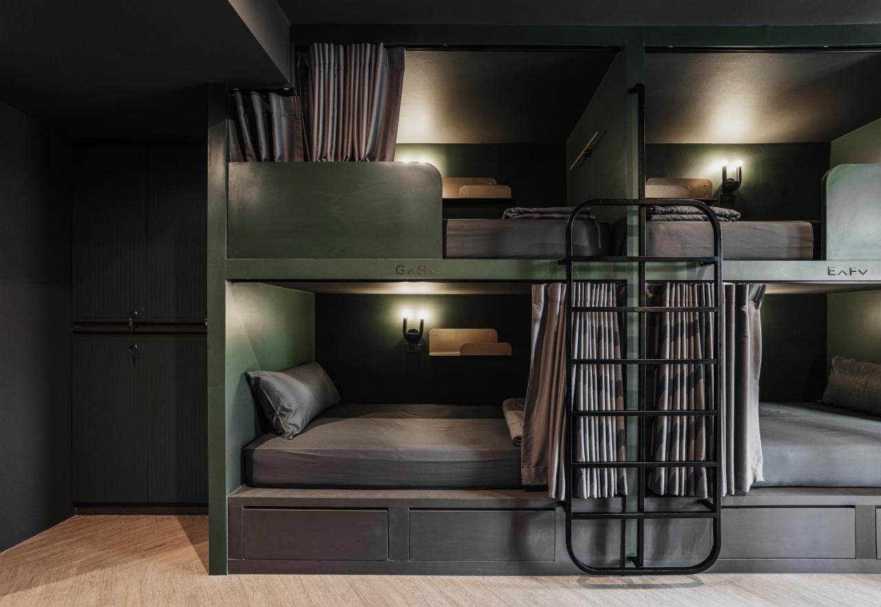 Cher Hostel Бангкок Экстерьер фото