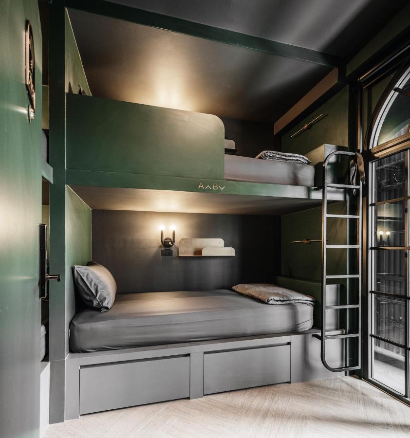 Cher Hostel Бангкок Экстерьер фото