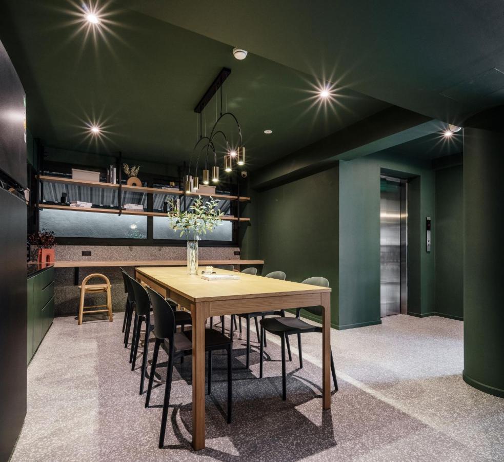 Cher Hostel Бангкок Экстерьер фото