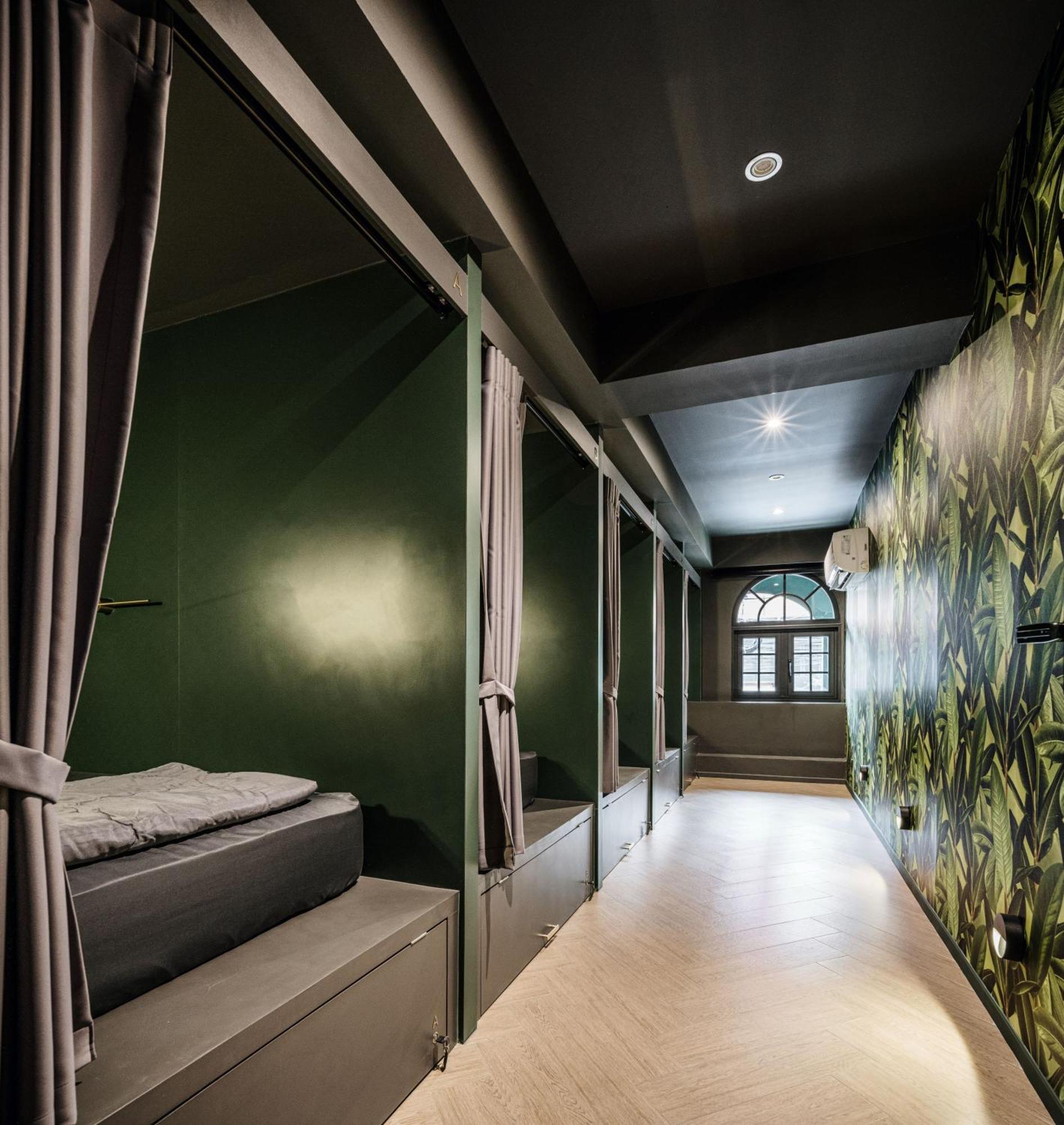 Cher Hostel Бангкок Экстерьер фото